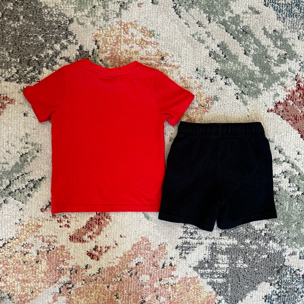 Puma Toddler Boy Red T-Shirt and Cat & Jack Black Sweat Shorts Set Size 3T - Picture 11 of 12